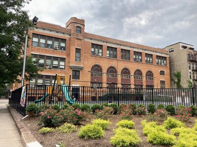 DE NUEVA CUENTA A DEBATE EL USO DEL PARQUE DE LAS CUATRO ESQUINAS EN PAULUS HOOK